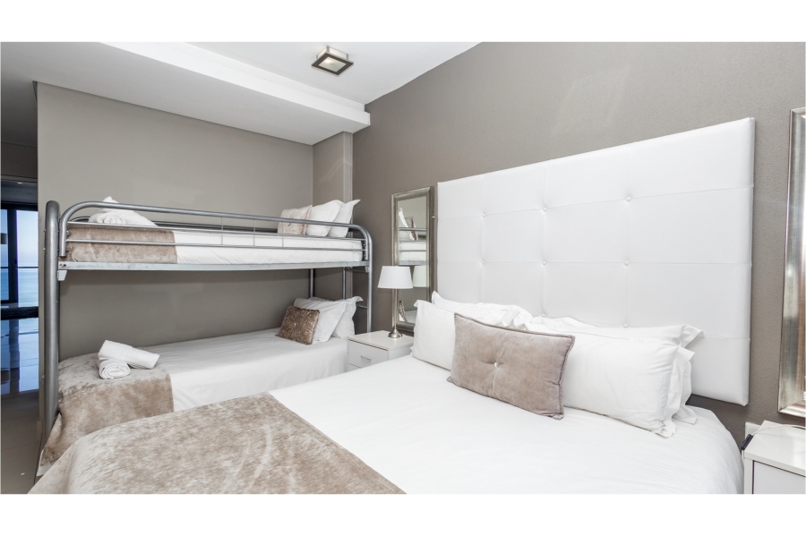 2 Bedroom Property for Sale in Bloubergstrand Western Cape